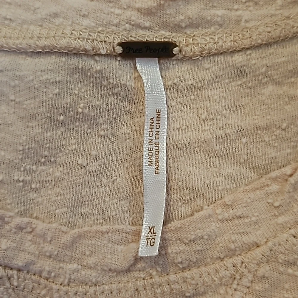 3/$30 FREE PEOPLE Creamy Light Peach Ruched Sleeve Textured Cotton Linen Top